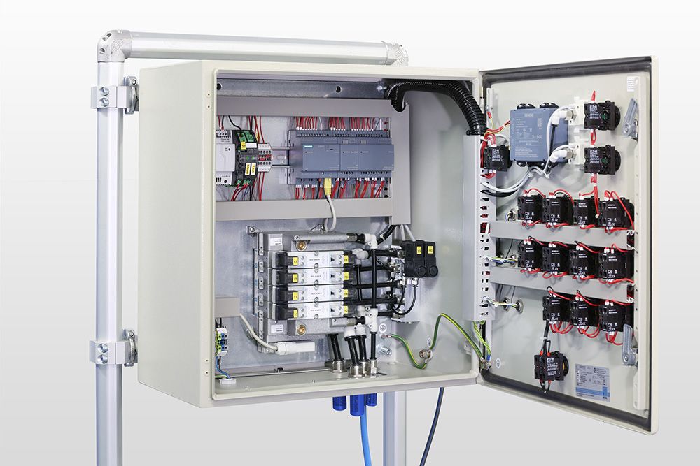 Pneumatische Steuerungen & Schaltschränke - Pneumatik Funktion inkl. Software